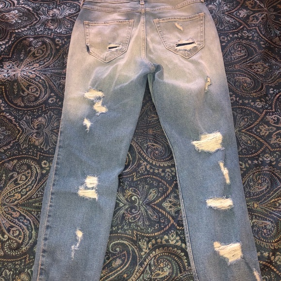NWOT Hollister destroyed crop jeans highrise sz 26 - Picture 3 of 6
